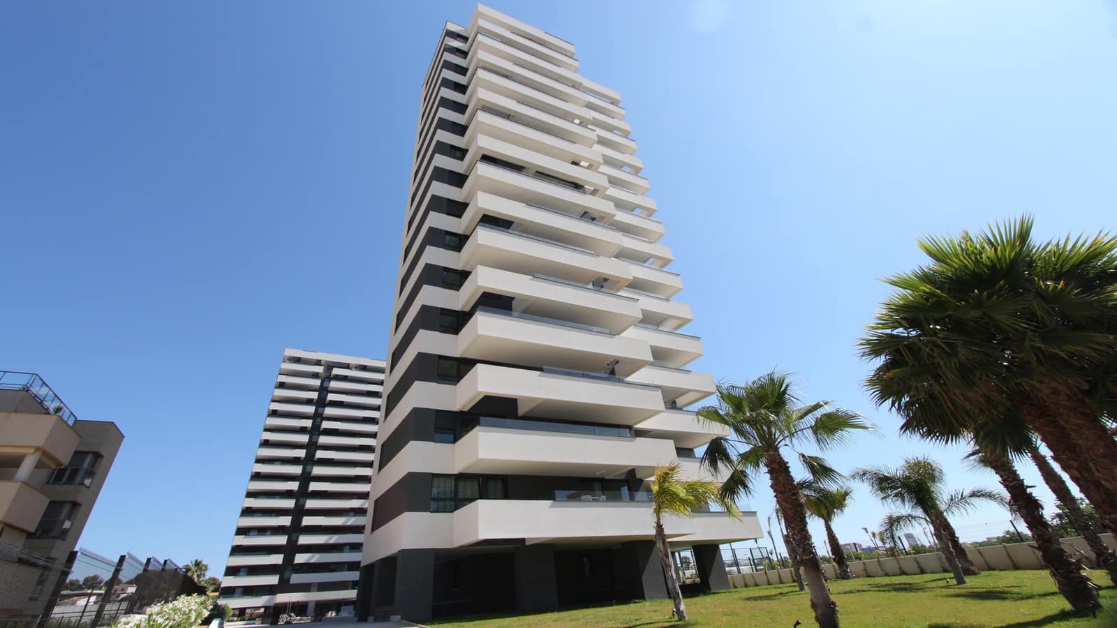 2 bedroom Penthouse for sale in Calpe / Calp with pool - € 599,250 (Ref: 8119759)