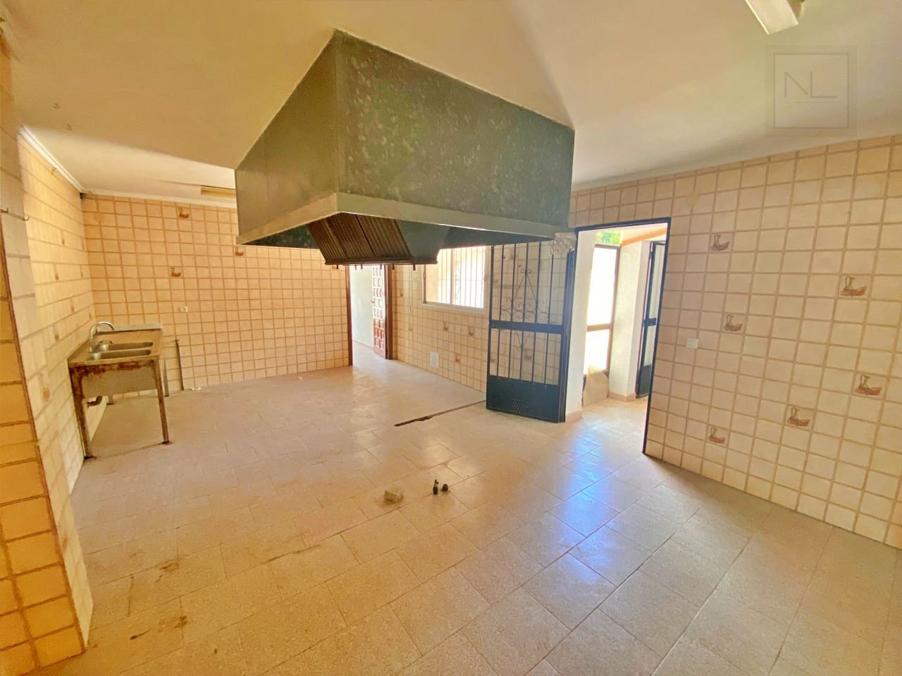 3 slaapkamer Villa te koop in Moraira met garage - € 1.125.000 (Ref: 8211916)