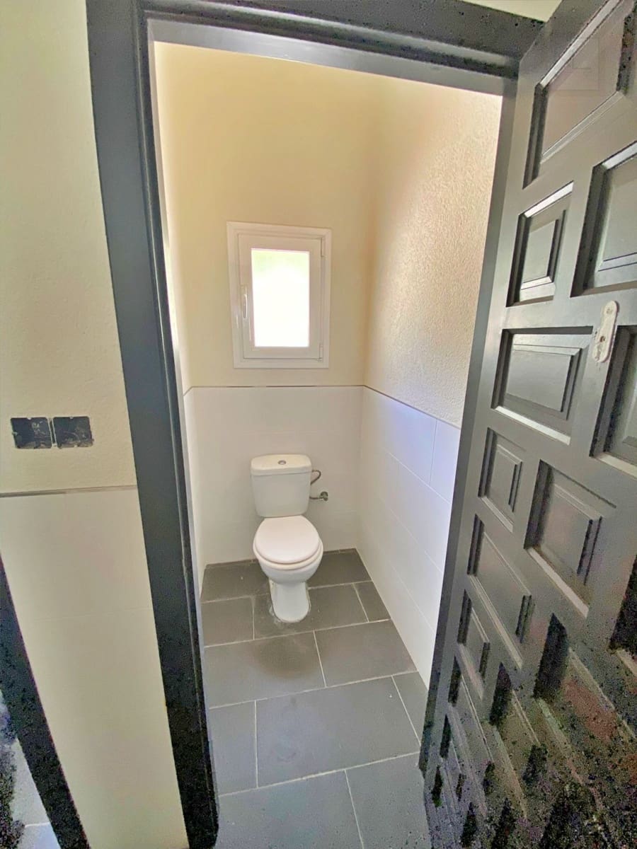 3 slaapkamer Villa te koop in Moraira met garage - € 1.125.000 (Ref: 8211916)