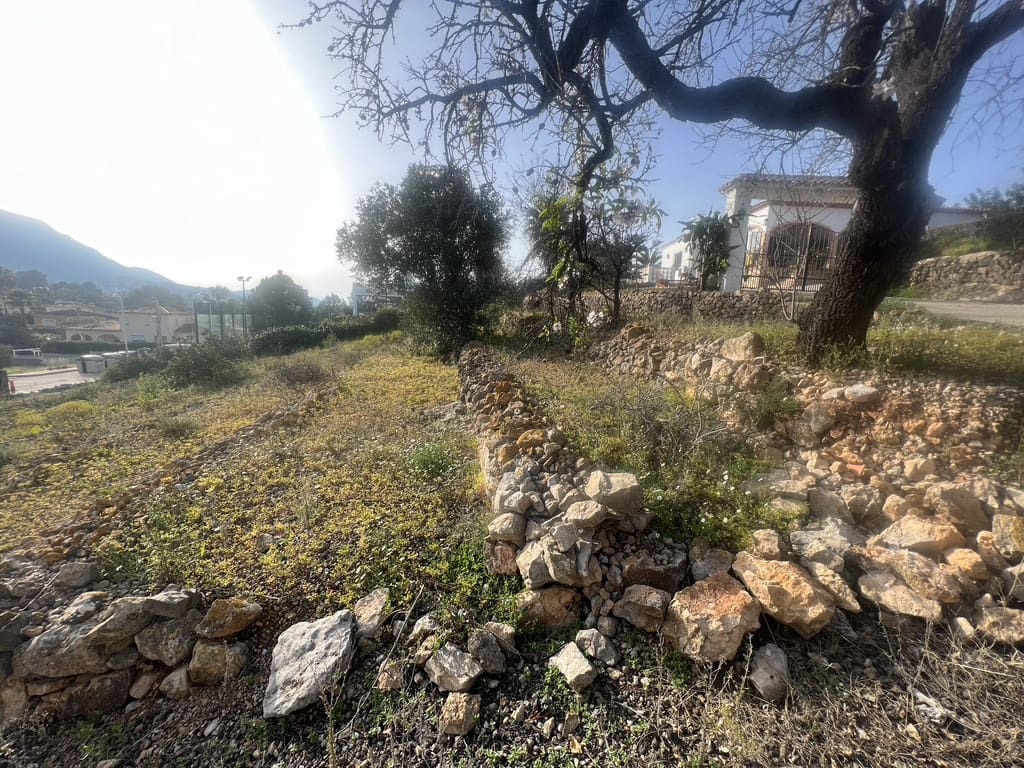 Building Plot for sale in Denia - € 210,000 (Ref: 8246632)