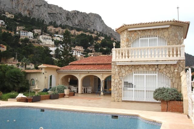 4 bedroom Villa for sale in Canuta, Calpe / Calp with pool - € 1,200,000 (Ref: 8299696)