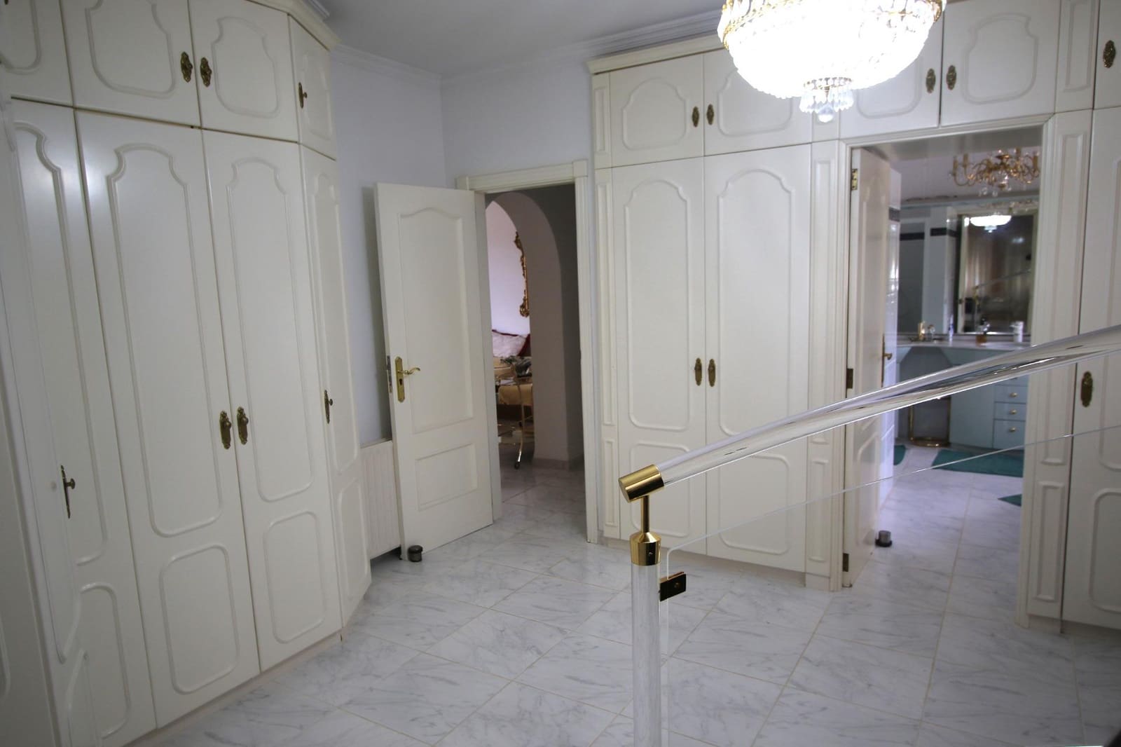 4 bedroom Villa for sale in Calpe / Calp with pool - € 1,200,000 (Ref: 8299696)