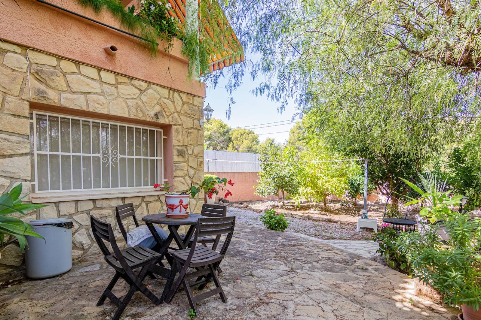 4 Zimmer Villa zu verkaufen in Albir mit Pool - 649.000 € (Ref: 8347328)