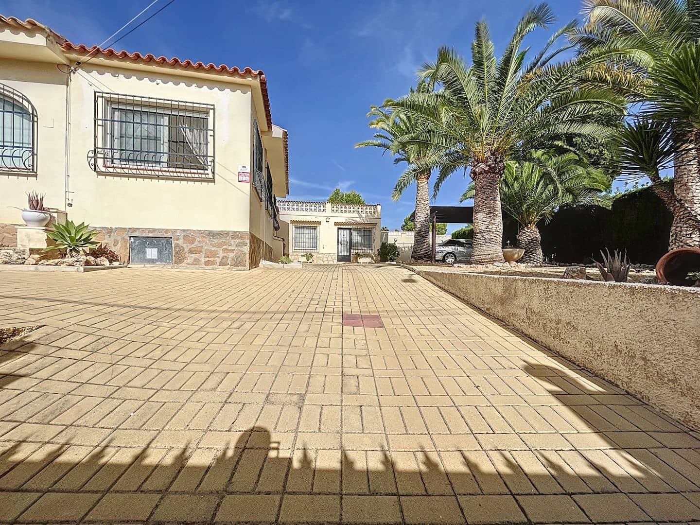 Chalet de 3 habitaciones en Alfaz del Pi / L'Alfàs del Pi en venta con piscina - 530.000 € (Ref: 8347343)