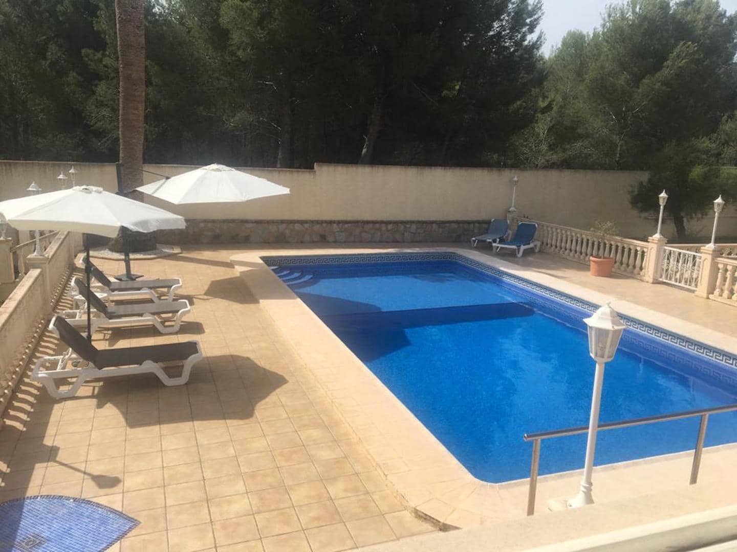 4 soveværelse Villa til salg i Albir med swimmingpool - € 1.350.000 (Ref: 8347351)