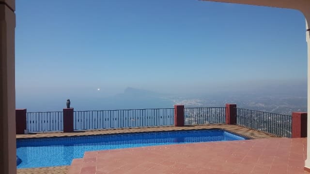 4 Zimmer Villa zu verkaufen in Altea - 1.250.000 € (Ref: 8347358)