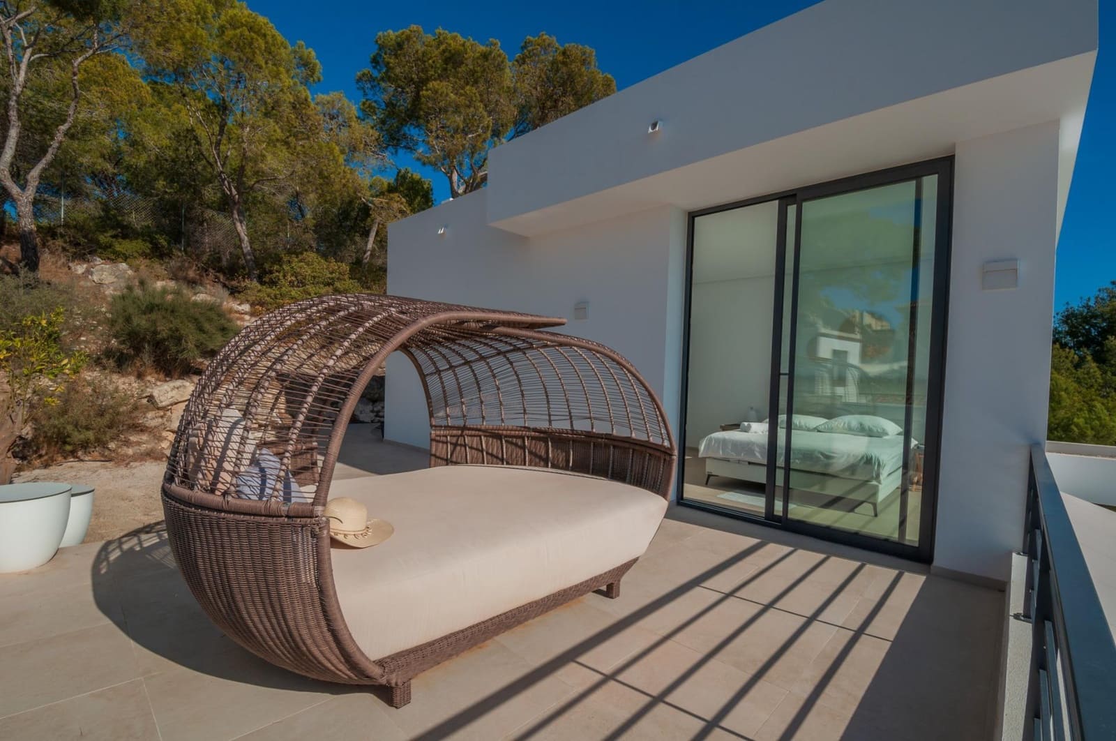 5 bedroom Villa for sale in Moraira with pool - € 1,995,000 (Ref: 8353339)