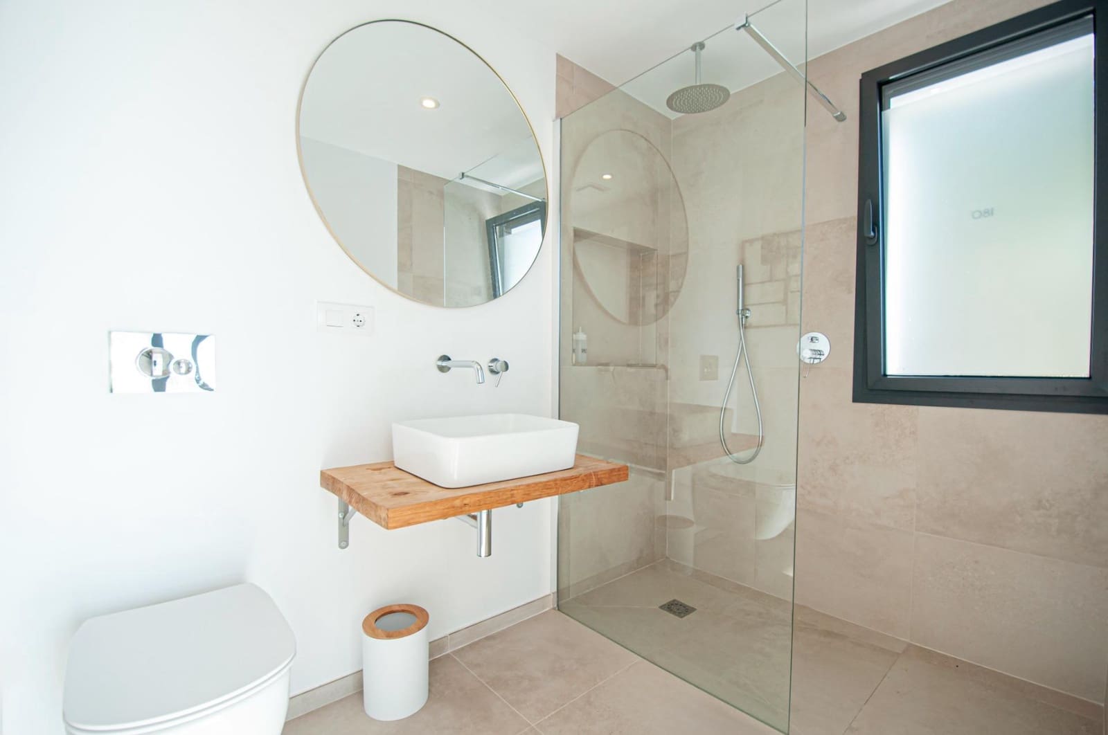 5 bedroom Villa for sale in Moraira with pool - € 1,995,000 (Ref: 8353339)