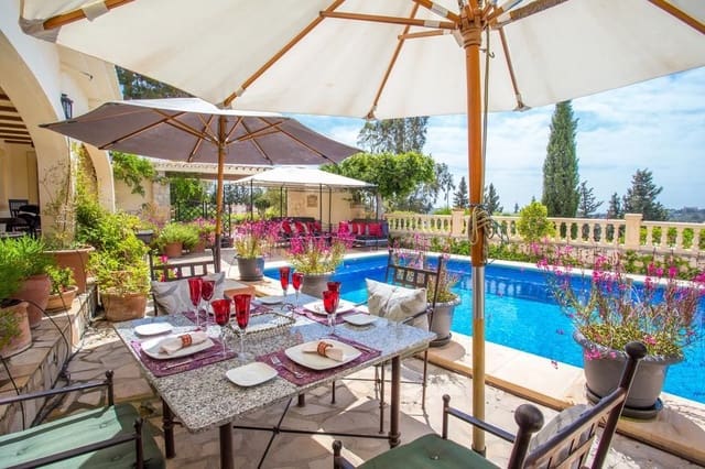 4 Zimmer Villa zu verkaufen in Calpe / Calp mit Pool - 2.250.000 € (Ref: 8353349)