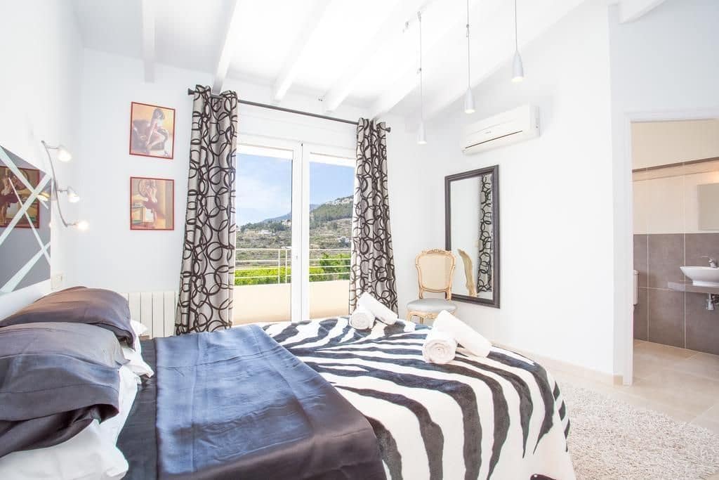 4 Zimmer Villa zu verkaufen in Calpe / Calp mit Pool - 2.250.000 € (Ref: 8353349)