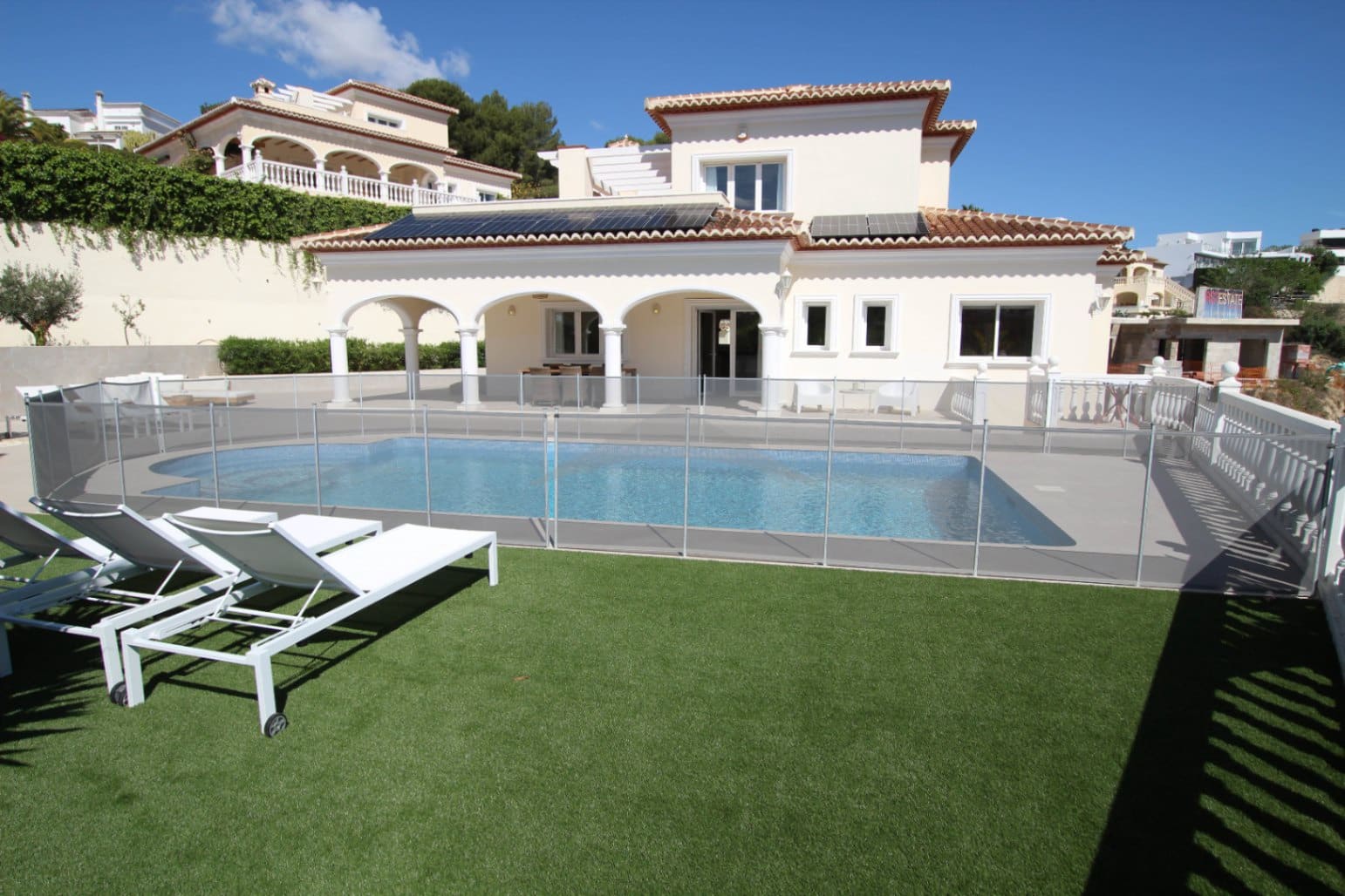 5 sypialnia Willa na sprzedaż w Moraira z basenem - 995 000 € (Ref: 8364270)