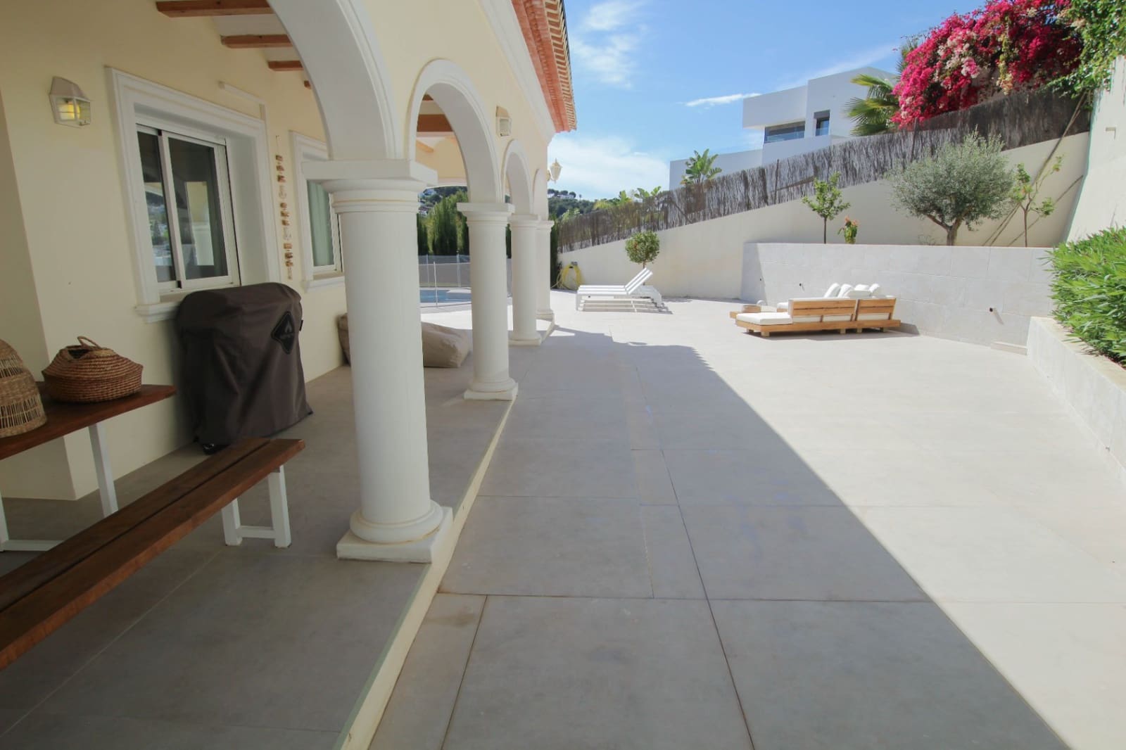 5 sypialnia Willa na sprzedaż w Moraira z basenem - 995 000 € (Ref: 8364270)