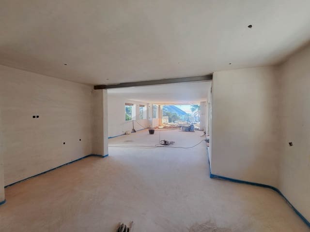 4 soveværelse Villa til salg i Moraira, Teulada-Moraira med swimmingpool - € 1.975.000 (Ref: 8394331)