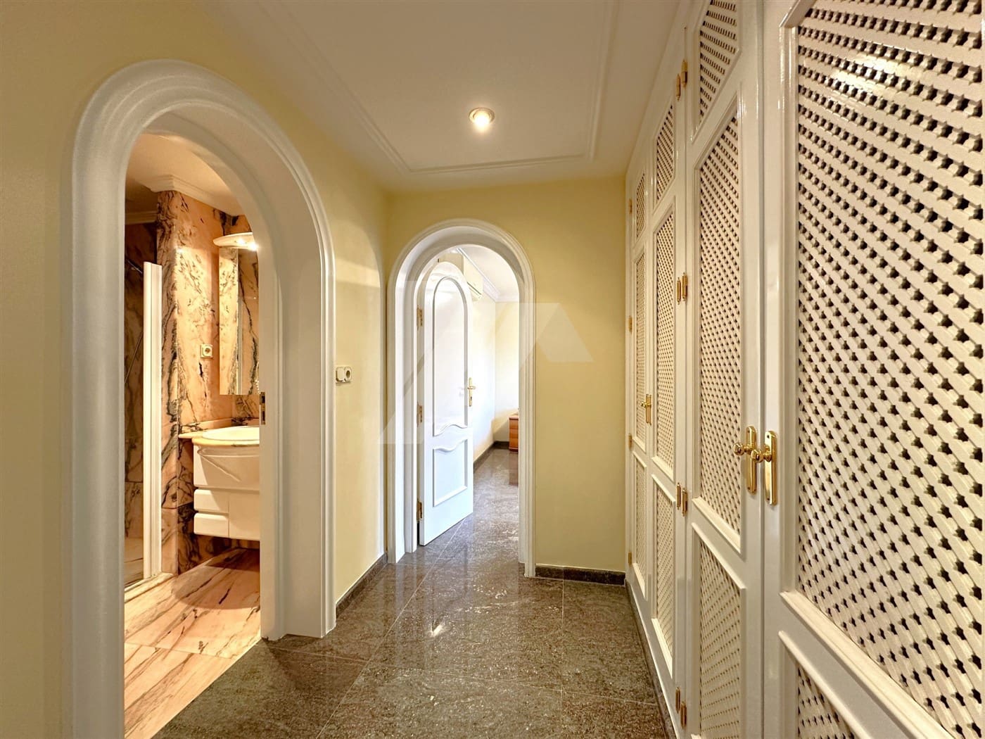 4 soveværelse Villa til salg i Benissa med swimmingpool garage - € 1.990.000 (Ref: 8431116)