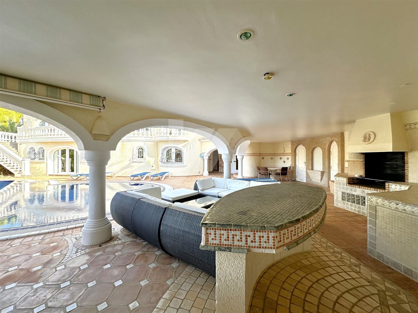 4 soveværelse Villa til salg i Benissa med swimmingpool garage - € 1.990.000 (Ref: 8431116)