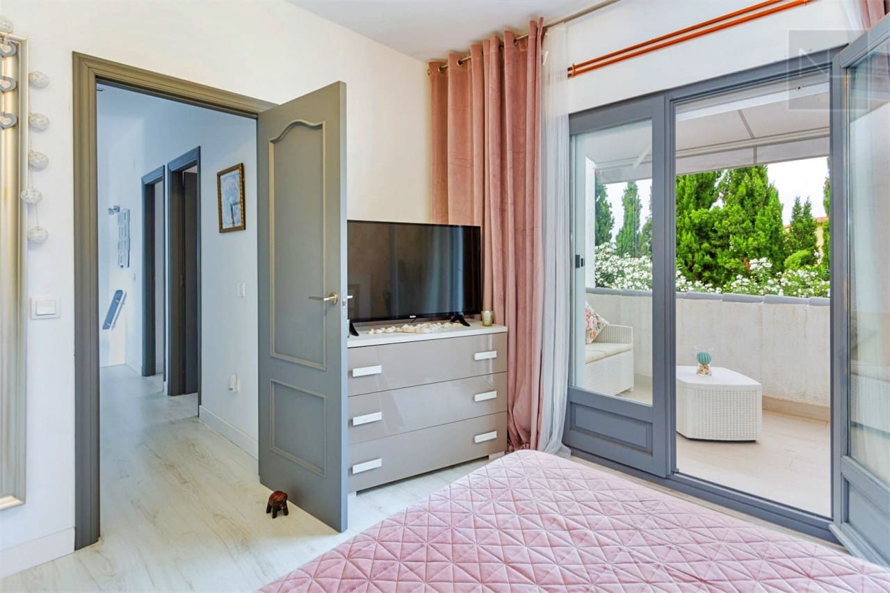 3 chambre Villa/Maison à vendre à Pedreguer avec piscine garage - 315 000 € (Ref: 8476948)