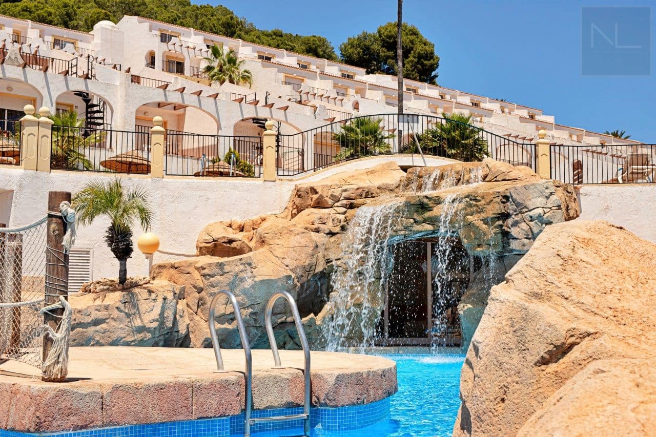 1 soveværelse Bungalow til salg i Calpe / Calp med swimmingpool - € 165.000 (Ref: 8476956)