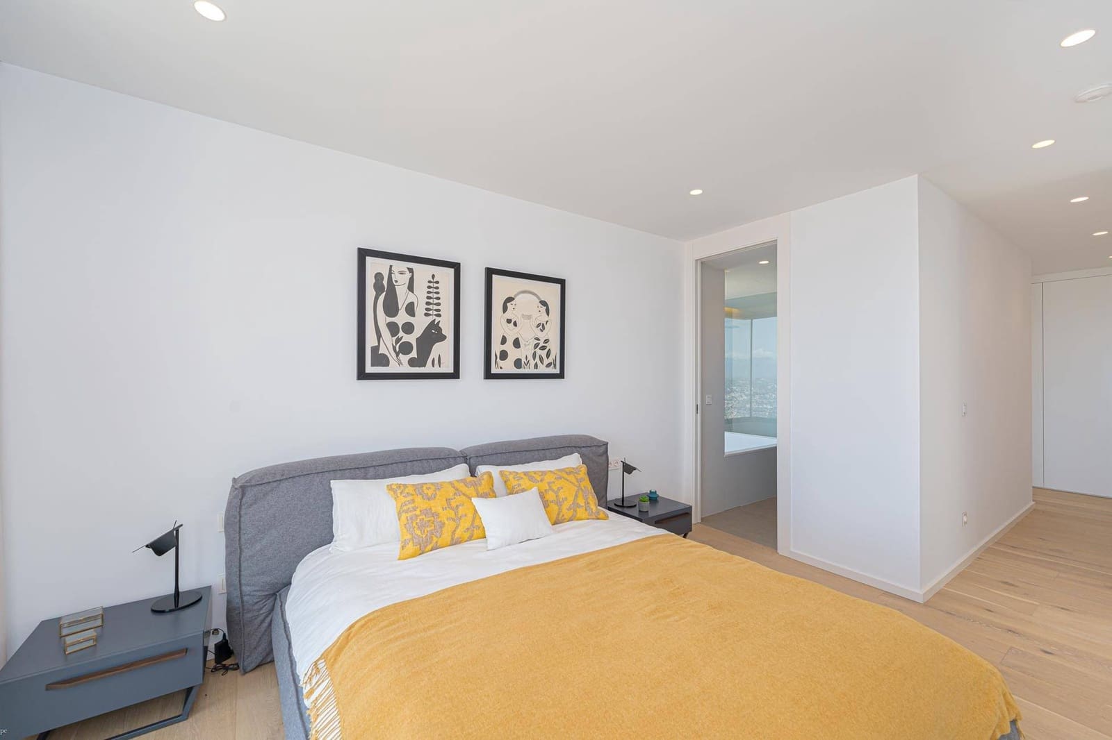 4 slaapkamer Villa te koop in Cumbre del Sol met zwembad - € 2.950.000 (Ref: 8500986)