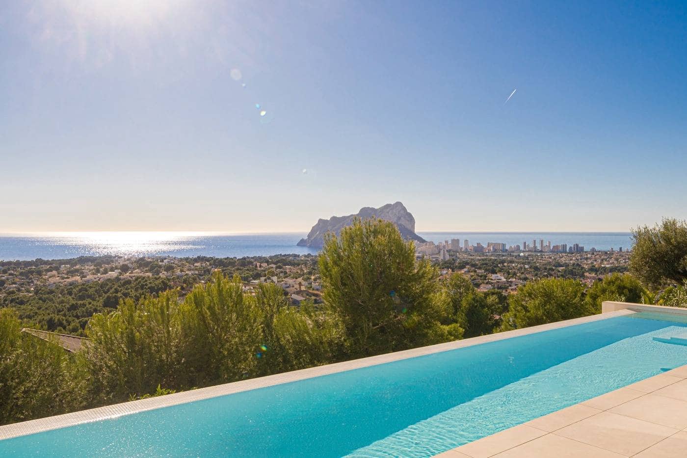 4 makuuhuone Huvila myytävänä paikassa Benissa mukana uima-altaan - 2 900 000 € (Ref: 8500997)