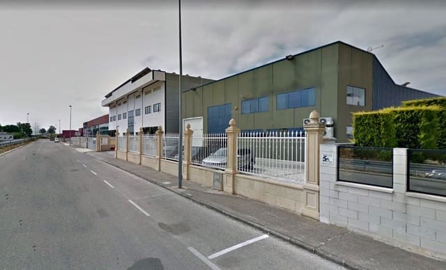 Commercial for sale in Oliva with garage - € 2,650,000 (Ref: 8531432)