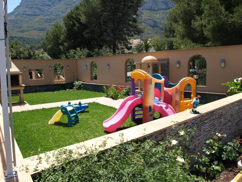 Villa for sale in Denia - € 899,000 (Ref: 8531436)