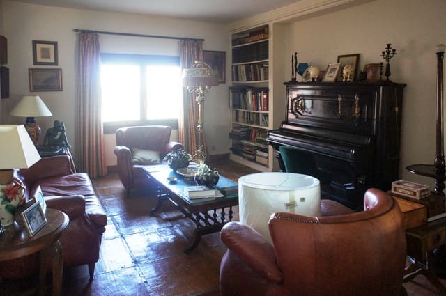 Chalet de 8 habitaciones en Dénia en venta - 3.000.000 € (Ref: 8531442)