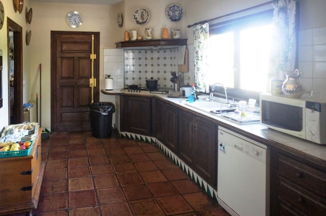 Chalet de 8 habitaciones en Dénia en venta - 3.000.000 € (Ref: 8531442)