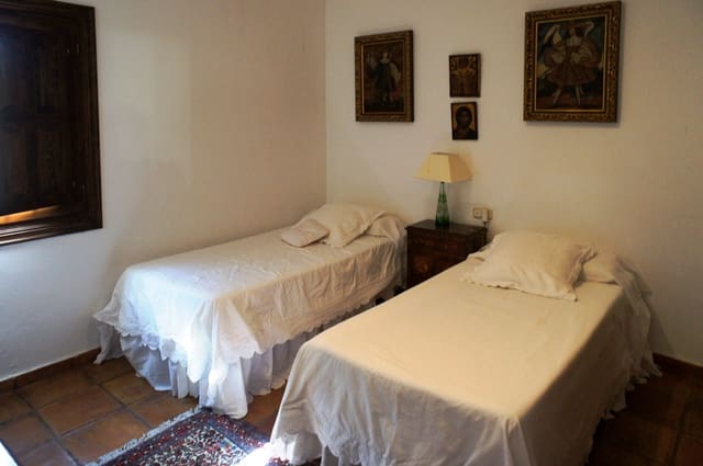 Chalet de 8 habitaciones en Dénia en venta - 3.000.000 € (Ref: 8531442)