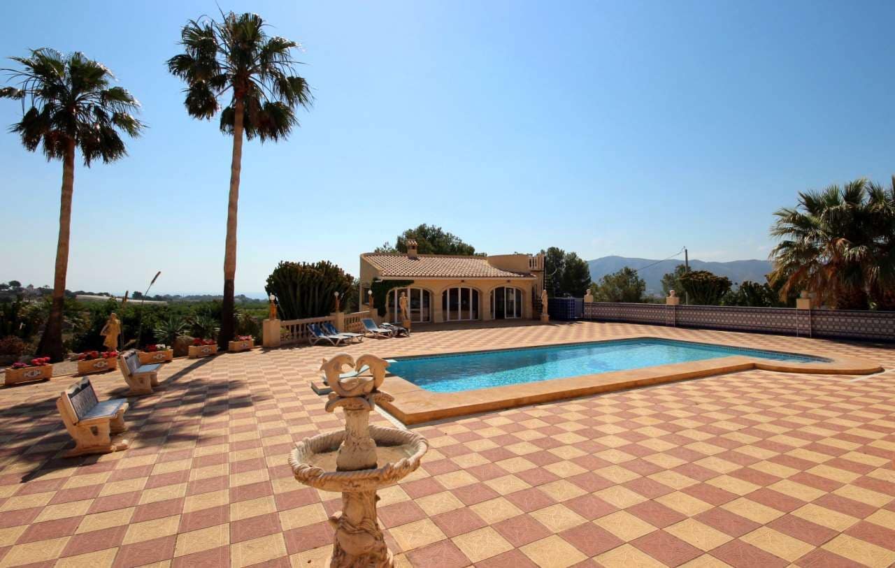 8 Zimmer Villa zu verkaufen in Alfaz del Pi / L'Alfas del Pi mit Pool - 1.750.000 € (Ref: 8535820)