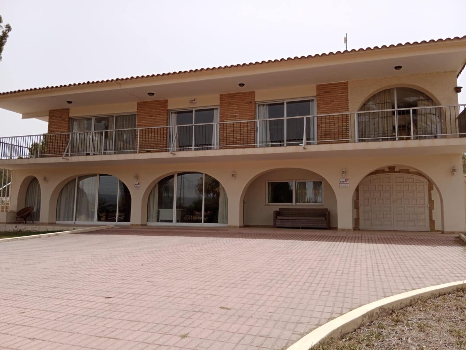4 Zimmer Villa zu verkaufen in Alfaz del Pi / L'Alfas del Pi mit Pool - 1.350.000 € (Ref: 8535821)