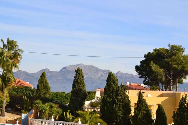 4 Zimmer Villa zu verkaufen in La Nucia - 579.000 € (Ref: 8535832)