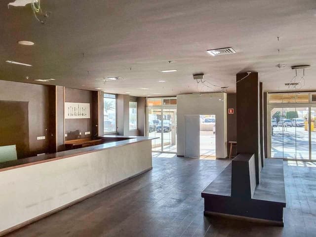 Commercial for sale in Altea - € 695,000 (Ref: 8535840)