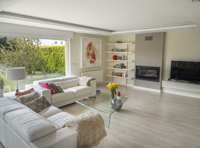 Chalet de 6 habitaciones en Alfaz del Pi / L'Alfàs del Pi en venta con piscina - 1.400.000 € (Ref: 8535886)