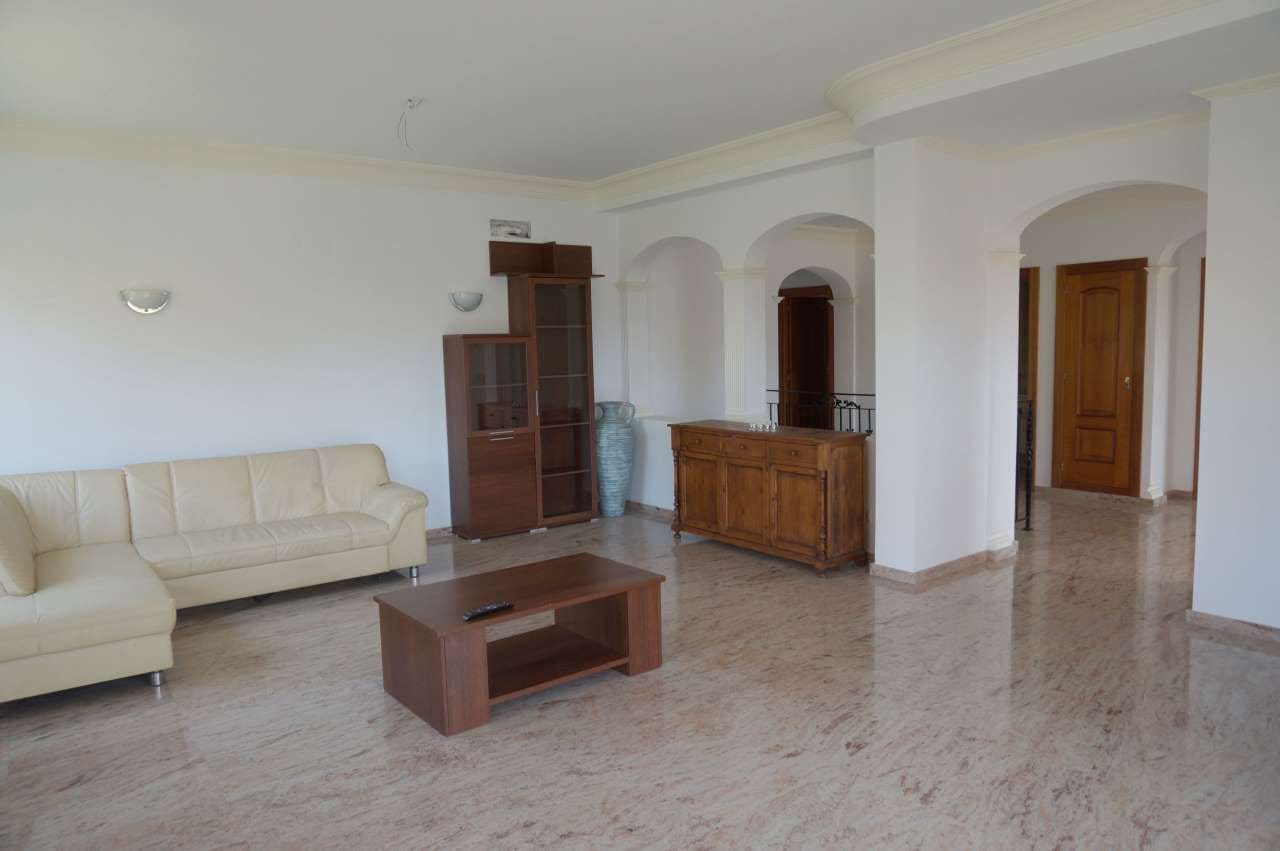 12 bedroom Villa for sale in Alfaz del Pi / L'Alfas del Pi with pool - € 1,300,000 (Ref: 8535892)