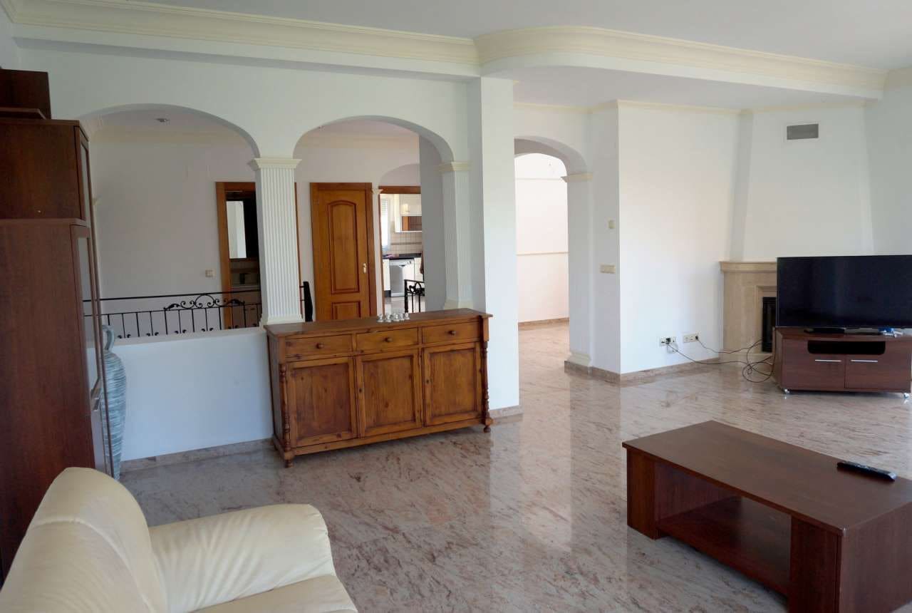 12 bedroom Villa for sale in Alfaz del Pi / L'Alfas del Pi with pool - € 1,300,000 (Ref: 8535892)