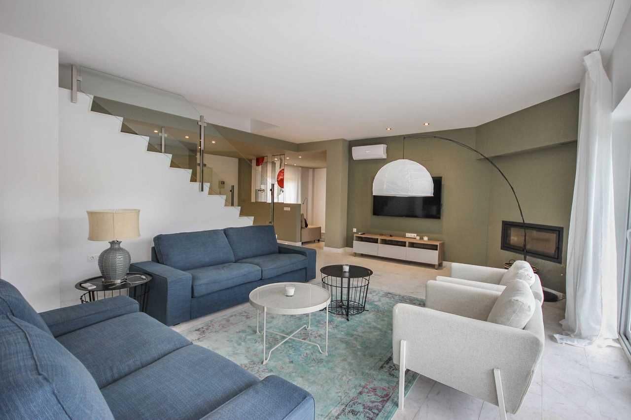 4 bedroom Villa for sale in Alfaz del Pi / L'Alfas del Pi with pool - € 950,000 (Ref: 8535895)