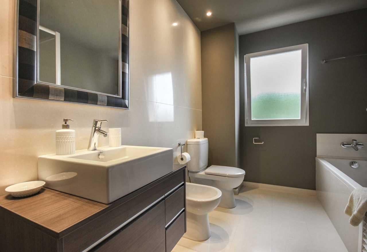 4 bedroom Villa for sale in Alfaz del Pi / L'Alfas del Pi with pool - € 950,000 (Ref: 8535895)