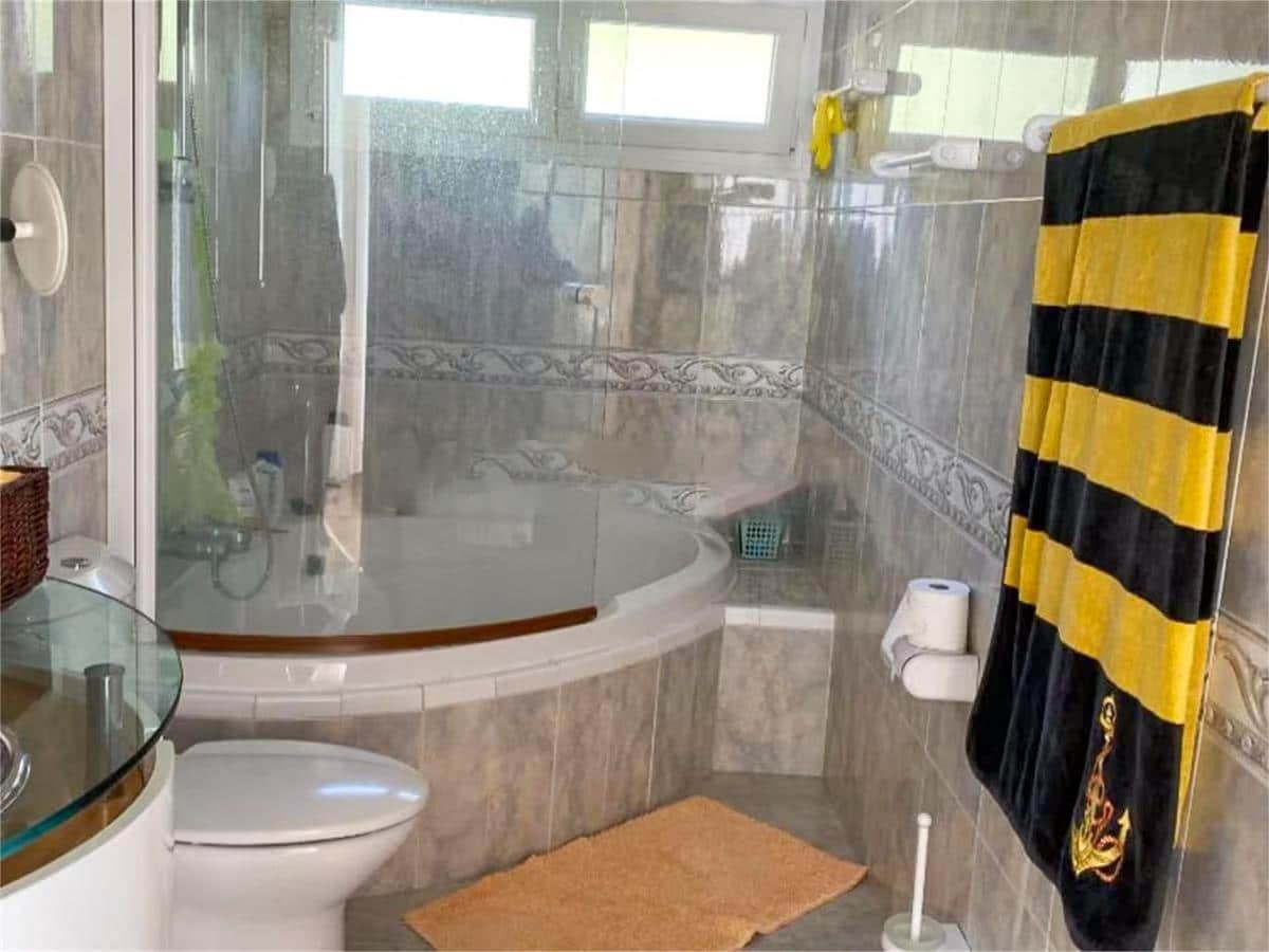 4 bedroom Villa for sale in Altea with pool - € 595,000 (Ref: 8535905)