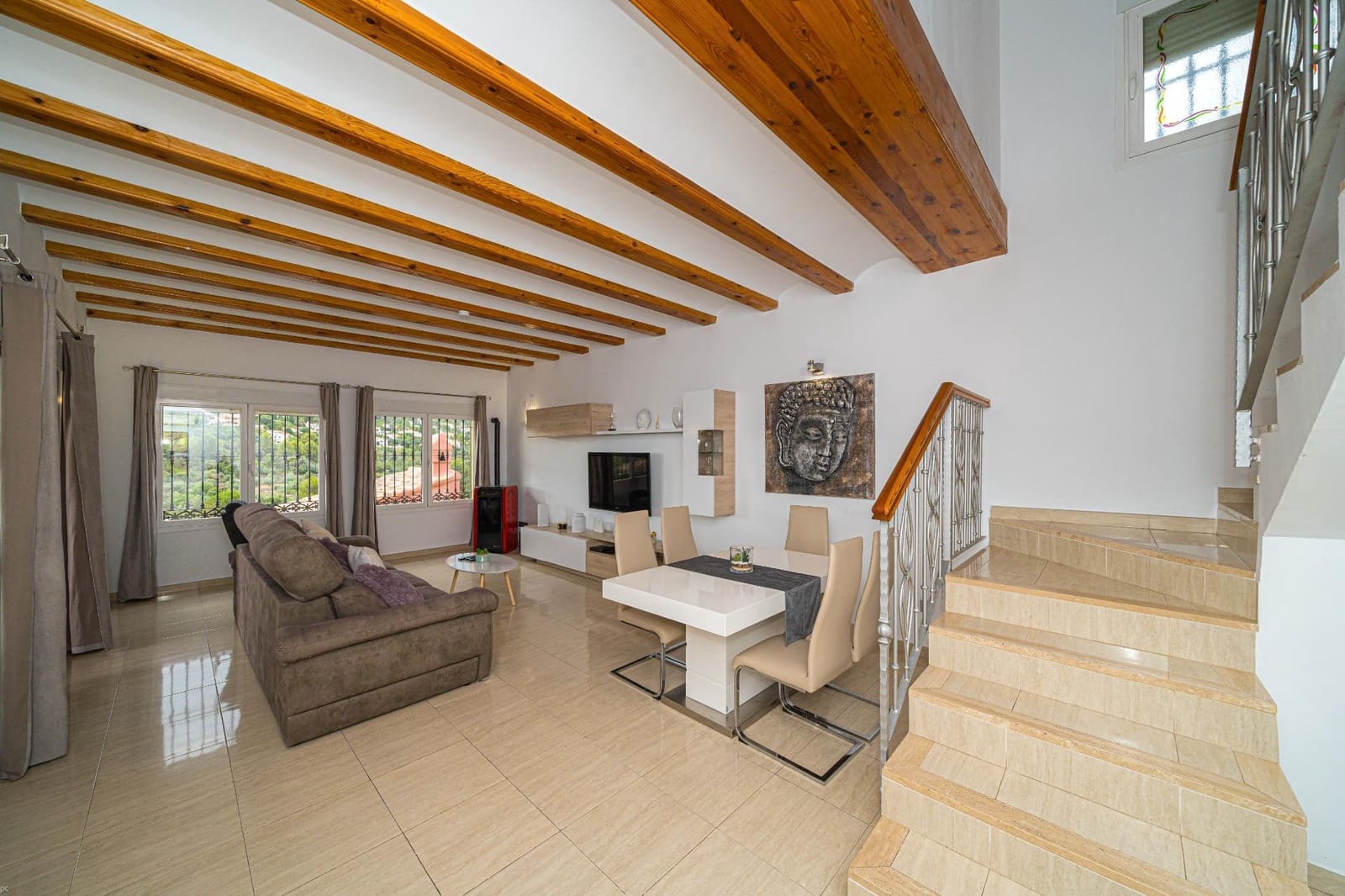 5 sypialnia Willa na sprzedaż w Orba z basenem - 499 000 € (Ref: 8600711)