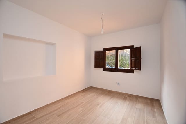 4 bedroom Villa for sale in Javea / Xàbia with garage - € 525,000 (Ref: 8623275)