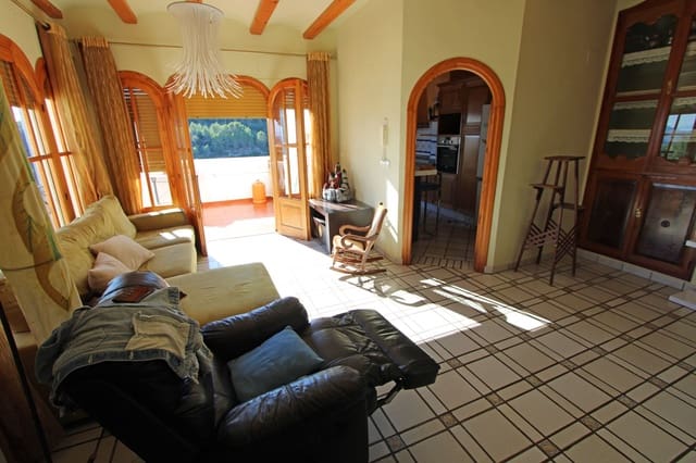 7 bedroom Townhouse for sale in Vall de Laguart - € 300,000 (Ref: 8661028)