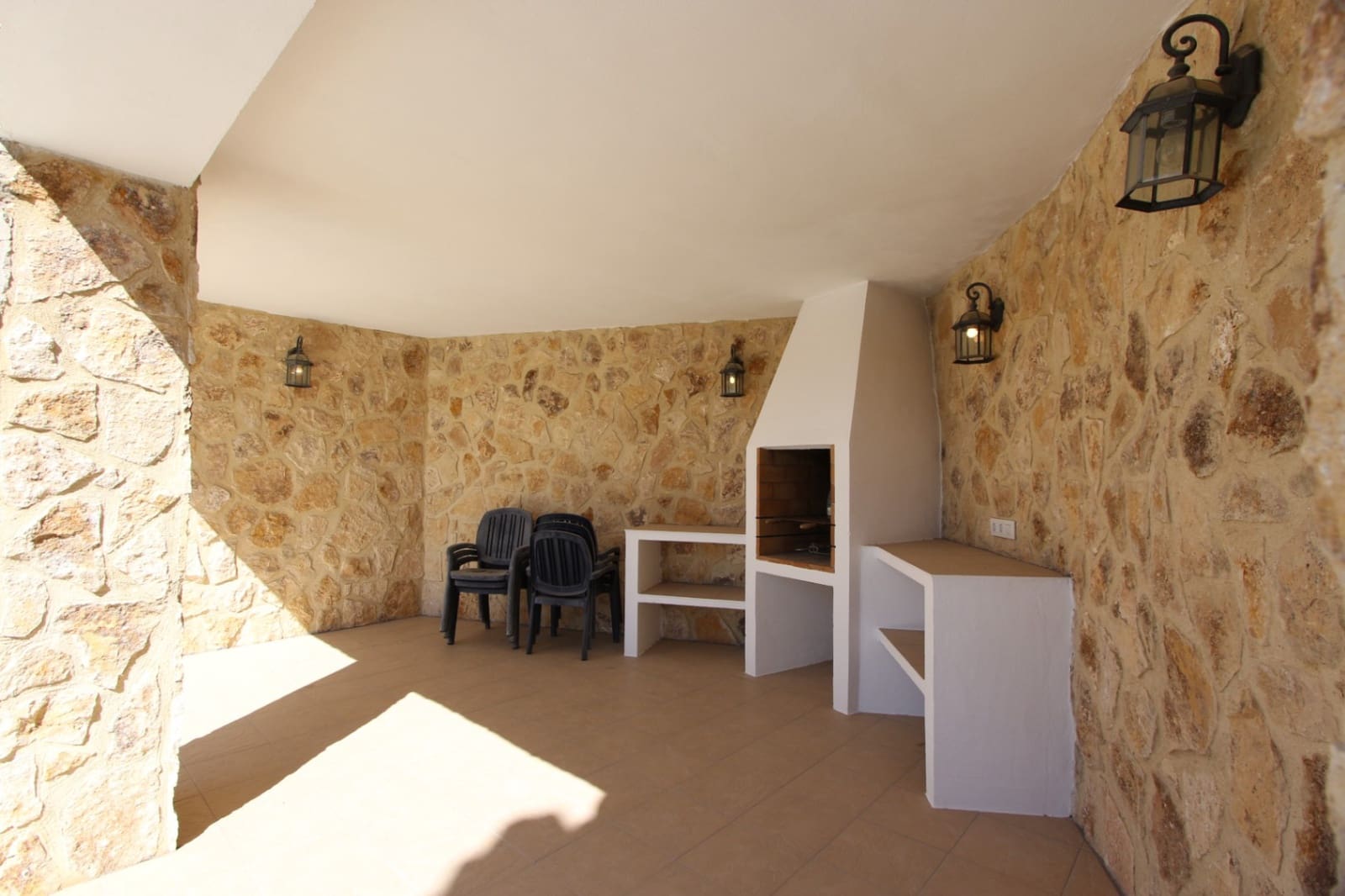 4 Zimmer Villa zu verkaufen in Benissa mit Pool - 679.000 € (Ref: 8661032)