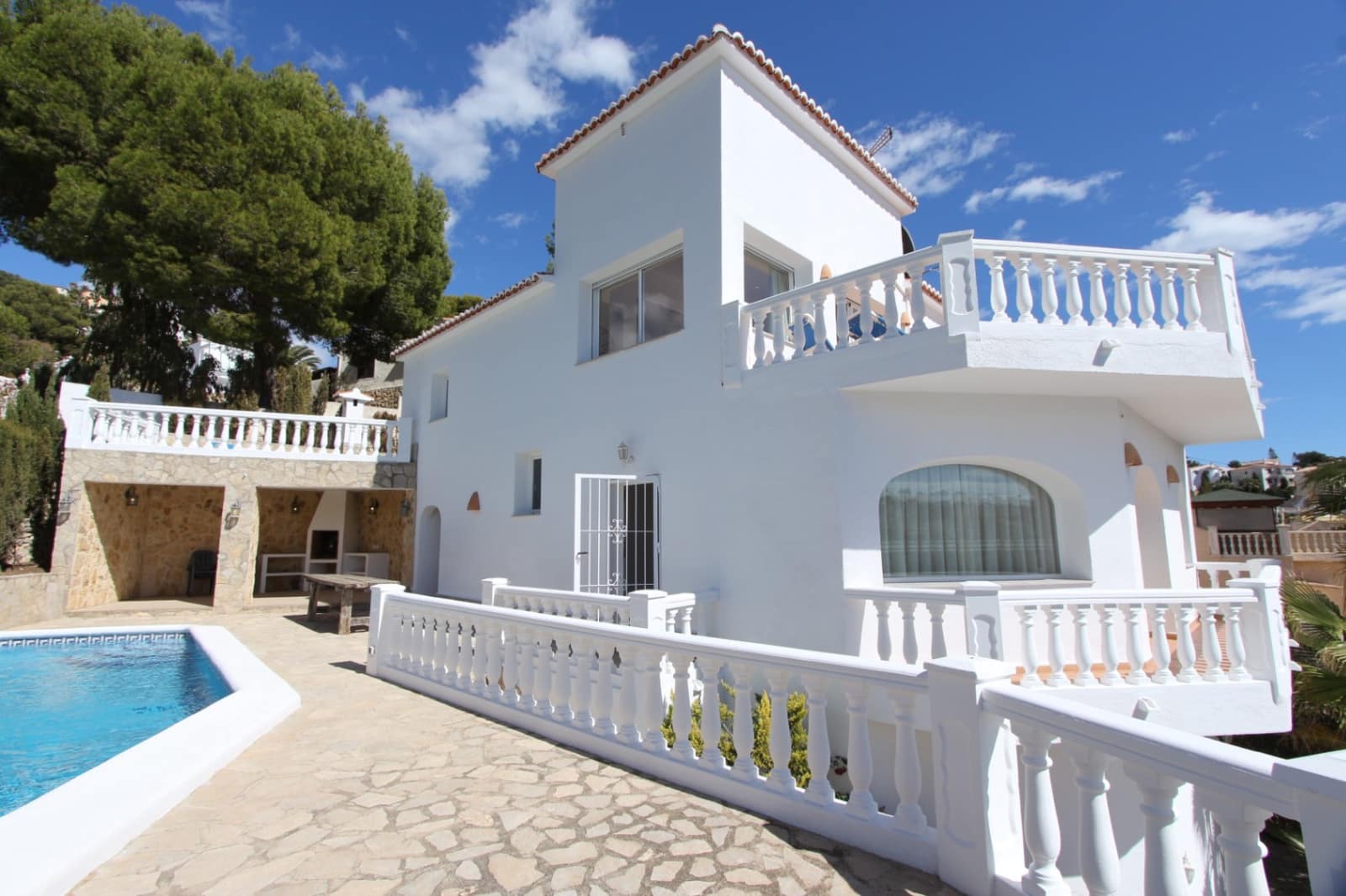 4 Zimmer Villa zu verkaufen in Benissa mit Pool - 679.000 € (Ref: 8661032)