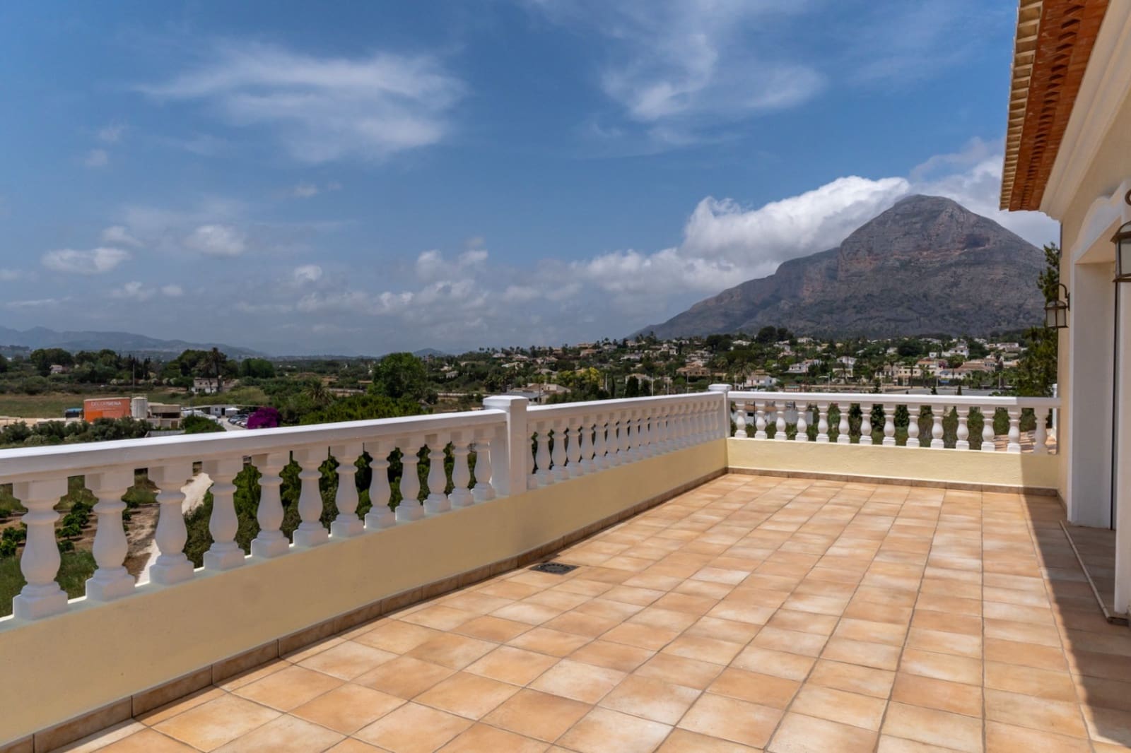 4 chambre Villa/Maison à vendre à Javea / Xabia avec piscine garage - 849 000 € (Ref: 8661040)