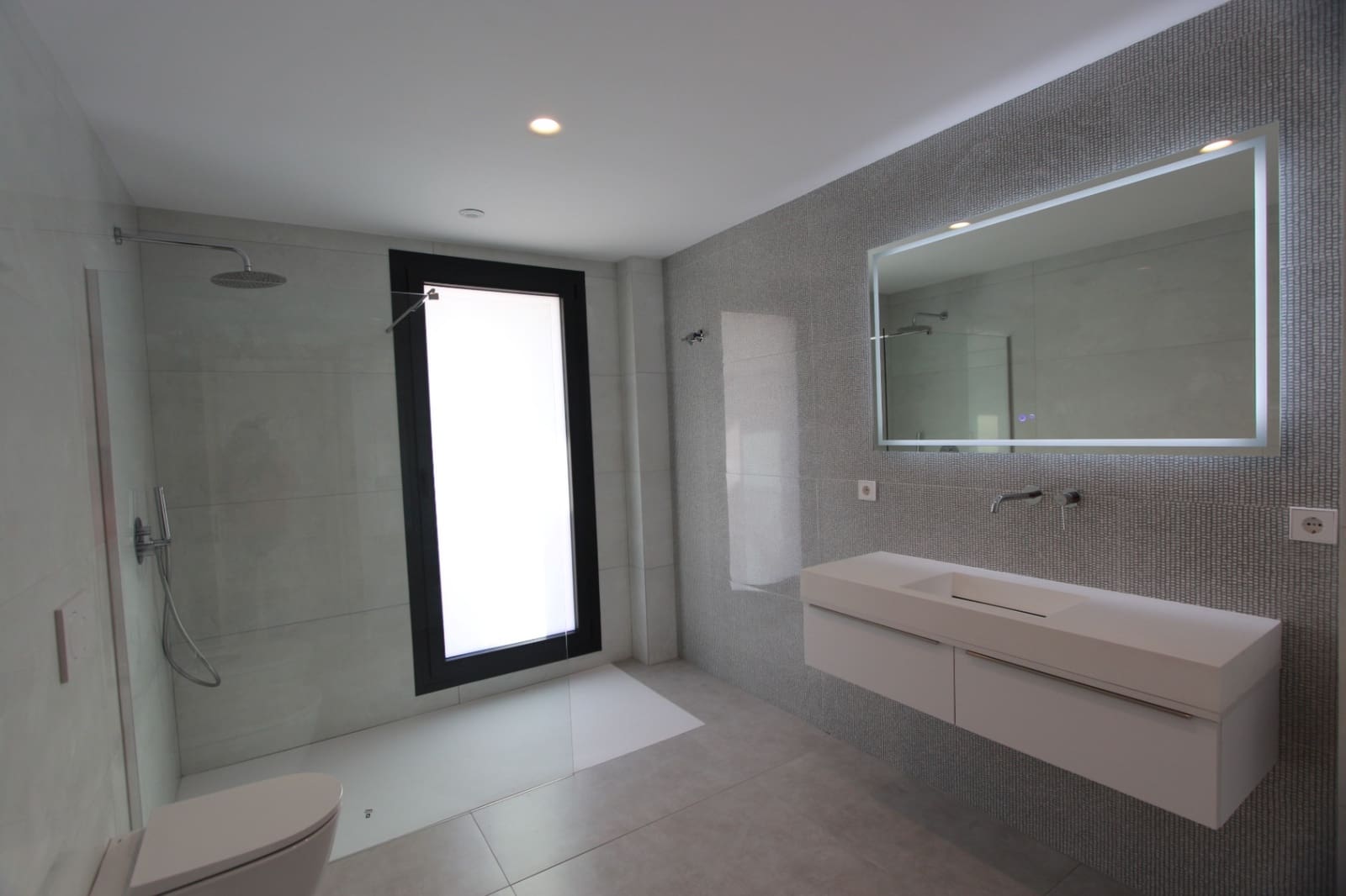 3 bedroom Villa for sale in Moraira with pool - € 2,250,000 (Ref: 8661068)