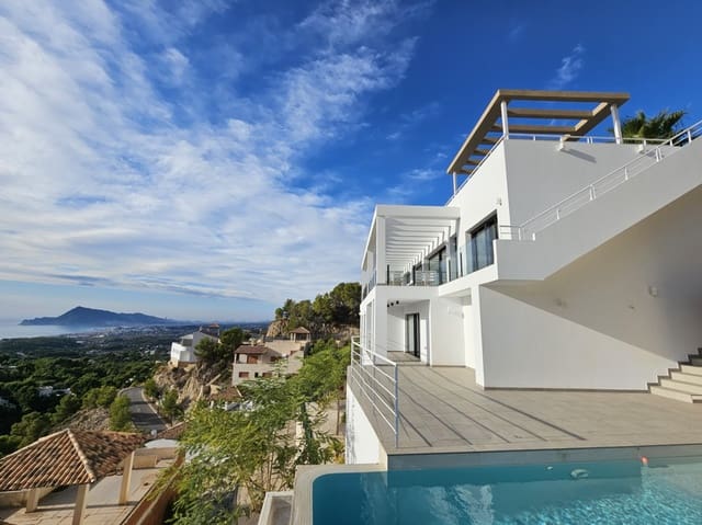 3 Zimmer Villa zu verkaufen in Altea mit Pool - 1.445.000 € (Ref: 8661083)