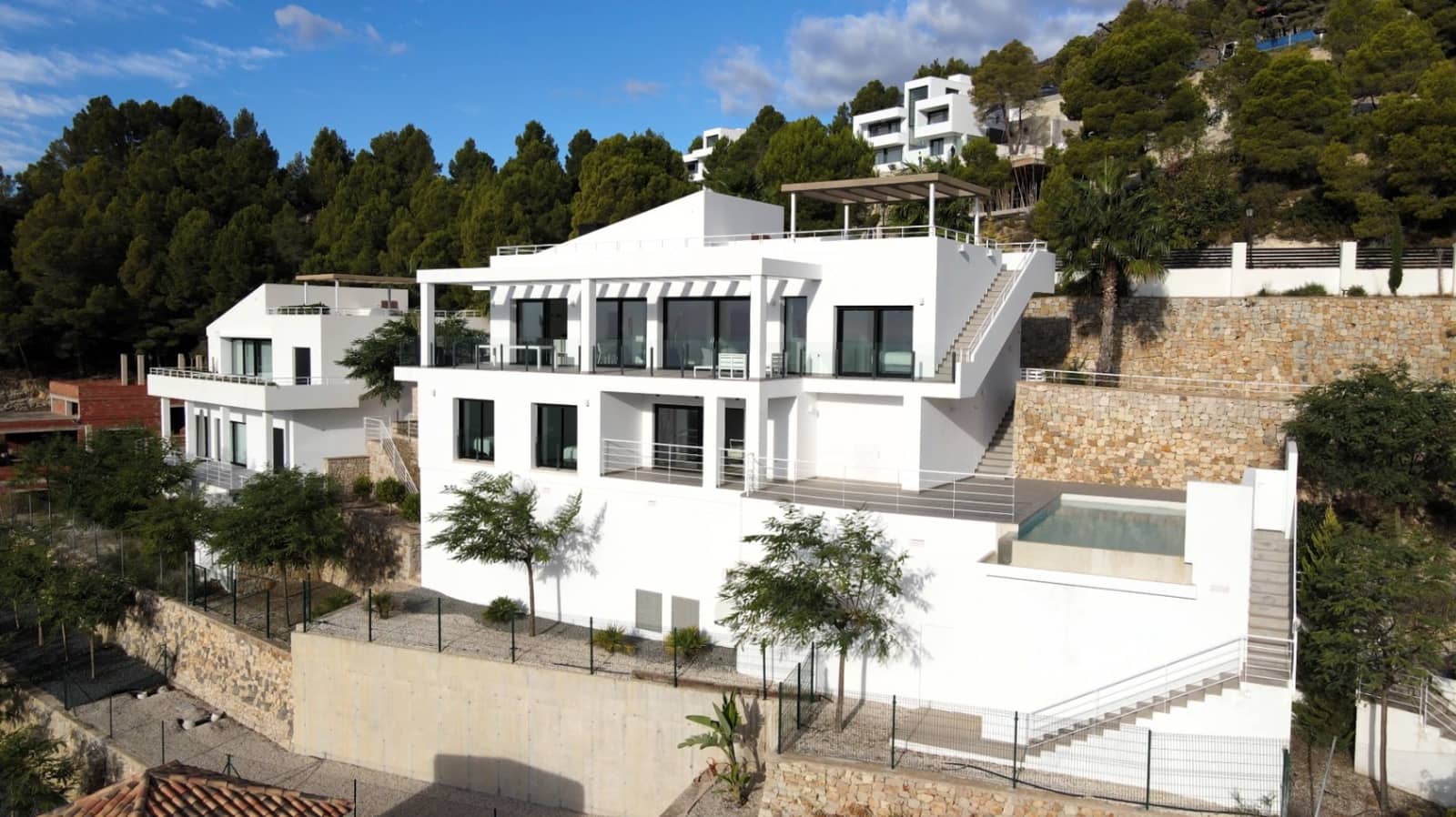 3 bedroom Villa for sale in Altea with pool - € 1,445,000 (Ref: 8661083)