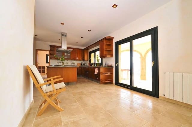 5 slaapkamer Villa te koop in Benissa met zwembad - € 2.200.000 (Ref: 8661101)