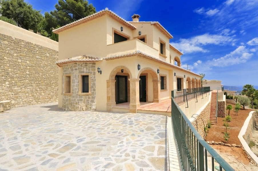 5 soveværelse Villa til salg i Benissa med swimmingpool - € 2.200.000 (Ref: 8661101)