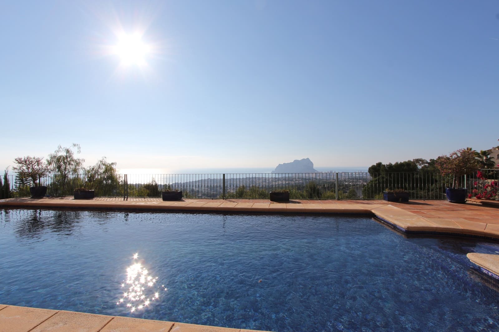 5 soveværelse Villa til salg i Benissa med swimmingpool - € 2.200.000 (Ref: 8661101)